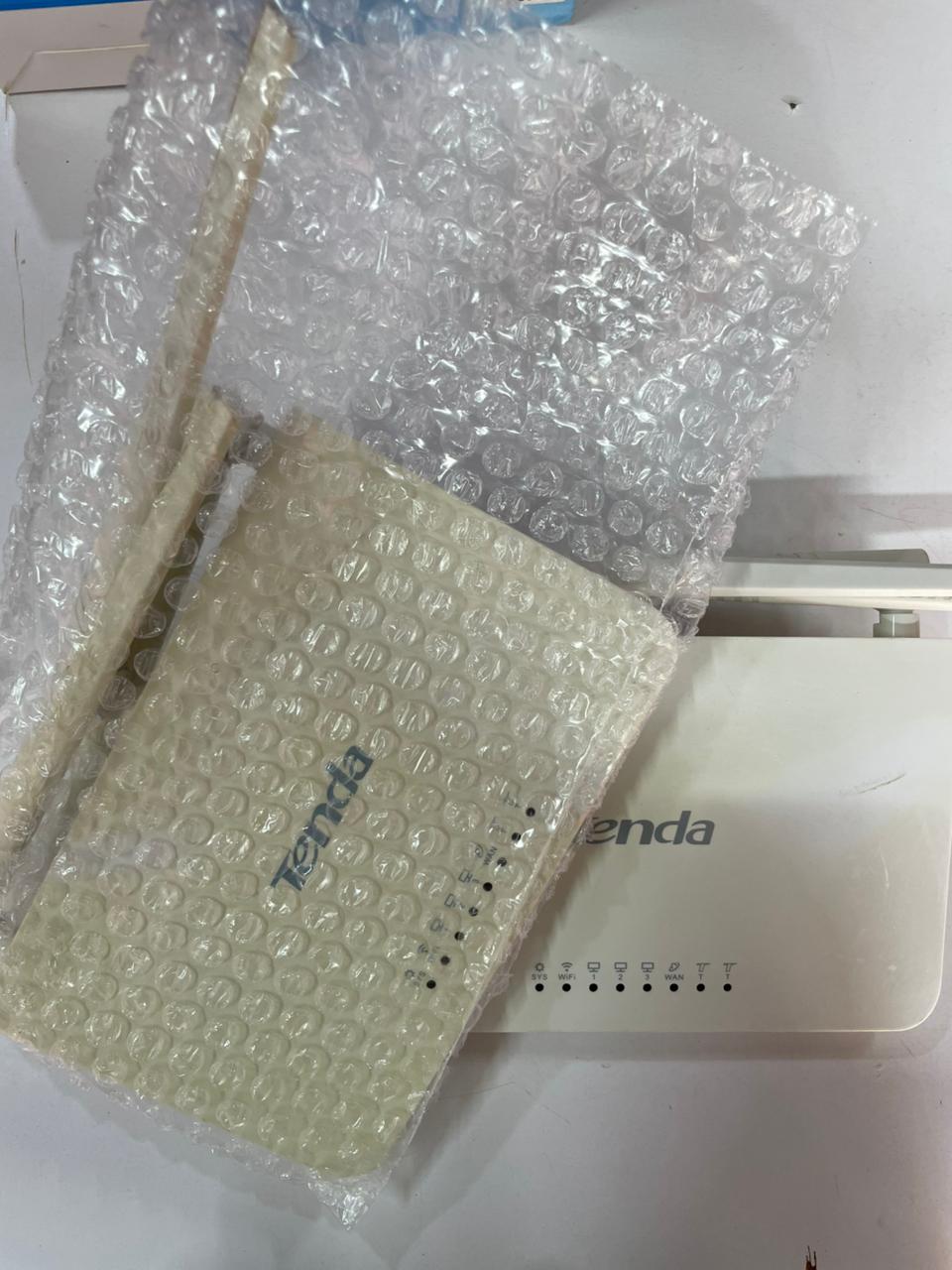 Refurbished Tenda Router - Image 4